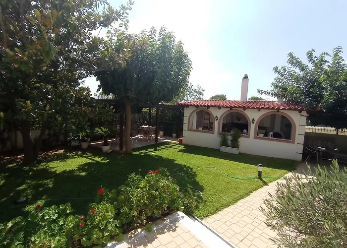 Galini Apartment Near Sea, Port And Airport